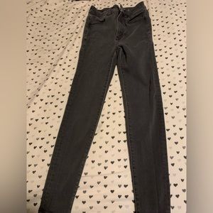 grey skinny american eagle jeans